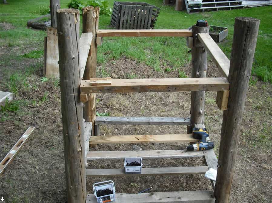 Install Horizontal Top Supports